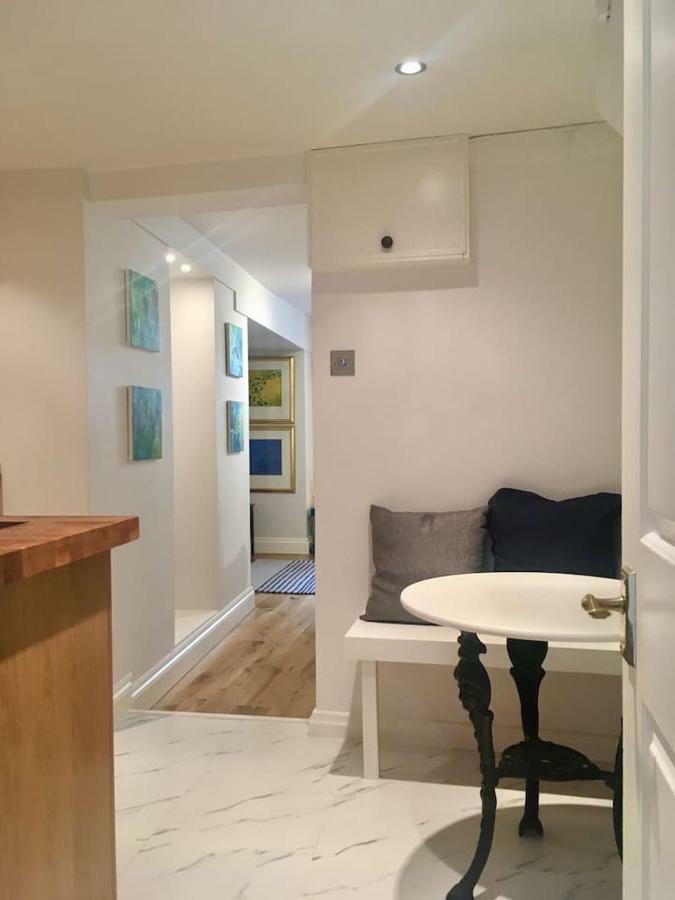 Beautiful 1Br Apartment In Historic St Aubin House Eksteriør bilde