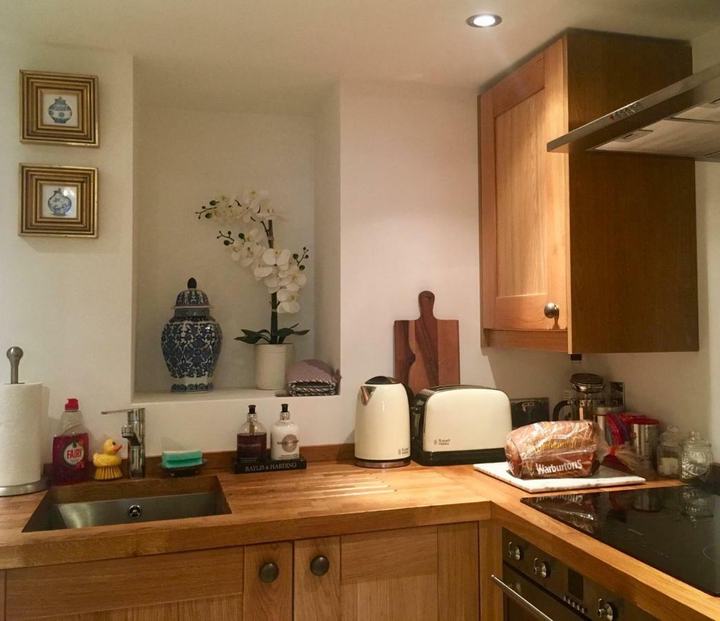 Beautiful 1Br Apartment In Historic St Aubin House Eksteriør bilde