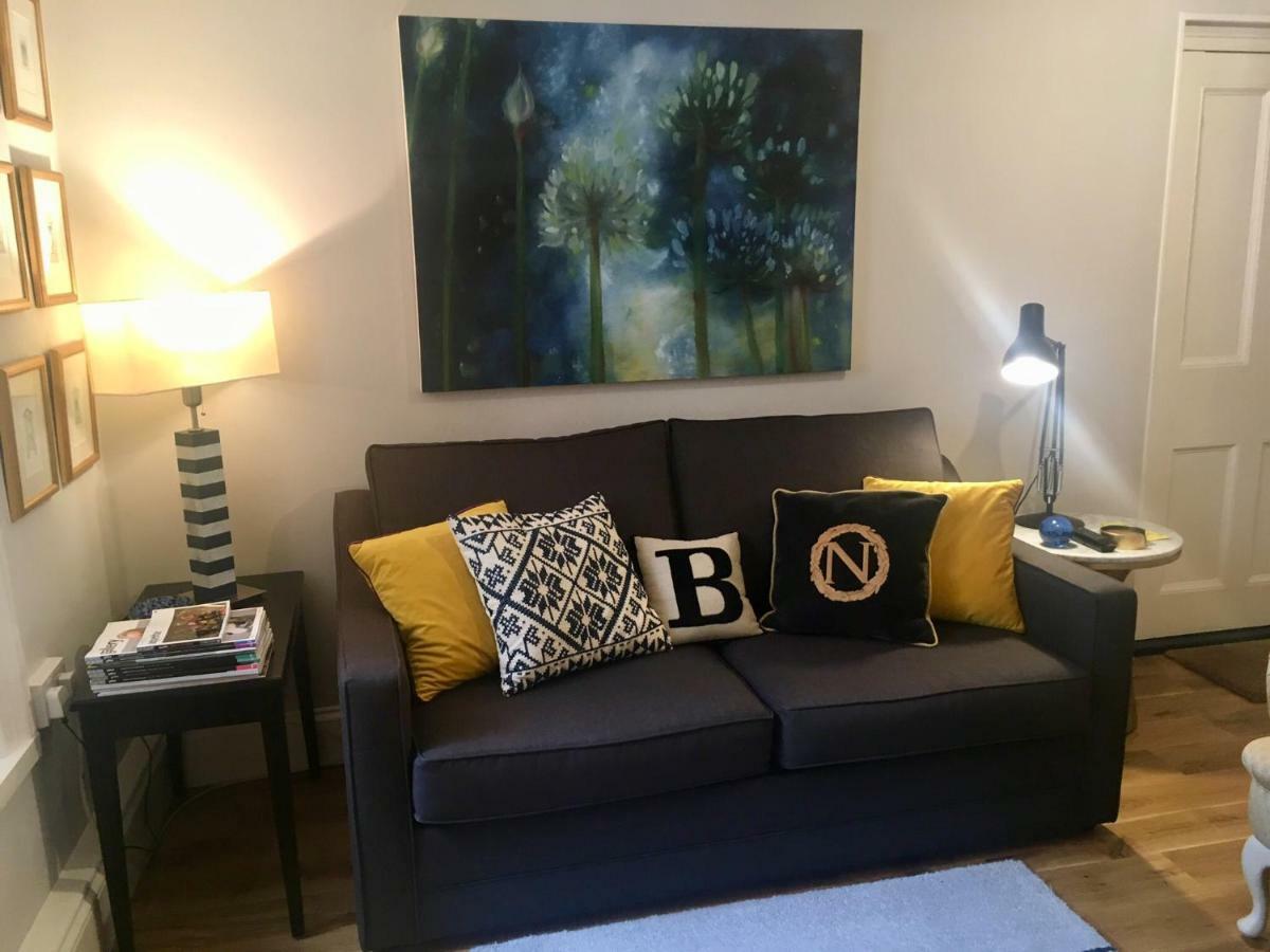 Beautiful 1Br Apartment In Historic St Aubin House Eksteriør bilde