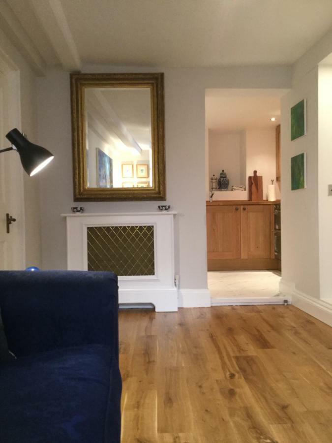 Beautiful 1Br Apartment In Historic St Aubin House Eksteriør bilde